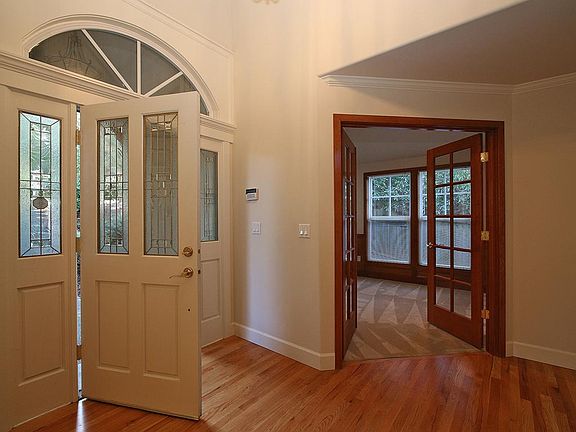 4th image of 5819 108th Ave NE