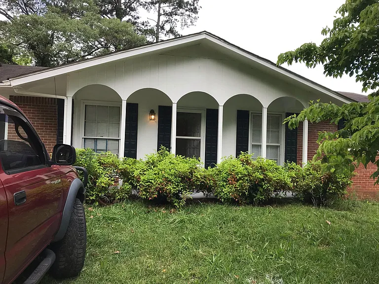 401 Pinelea Rd — Photo 24