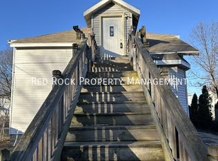 320 1/2 Highland Ave, Beloit, WI 53511