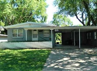 1403 Elizabeth St, Winfield, KS 67156