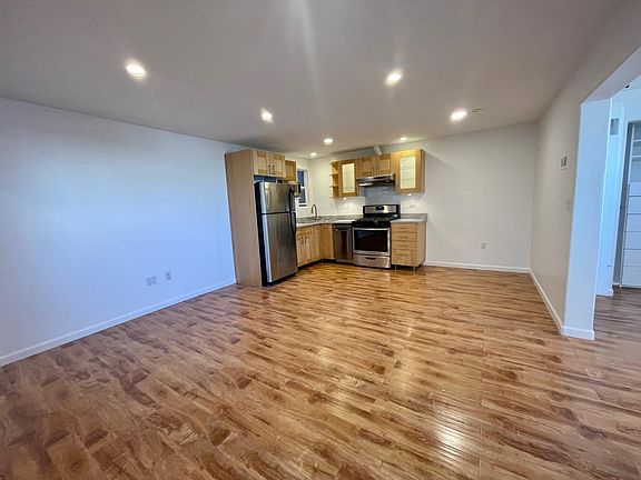 4th image of 118 Texas St Unit B