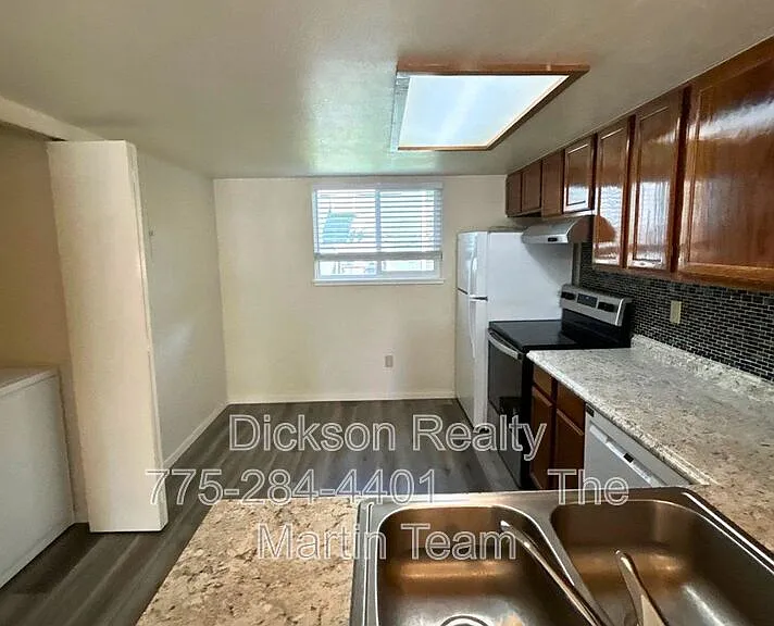 3673 Grant Dr #C — Photo 4