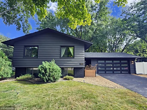 1810 Peony Ln N, Plymouth, MN 55447