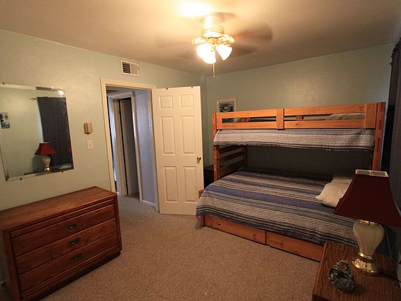 5th image of 401 21st St APT 6
