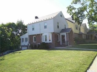 1544 145th Pl, Whitestone, NY 11357