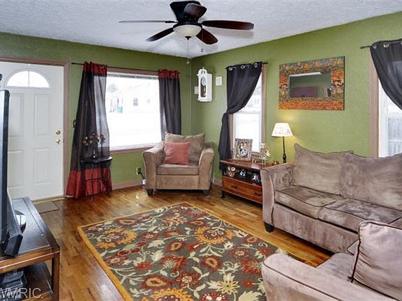 4th image of 90 Althea Ave