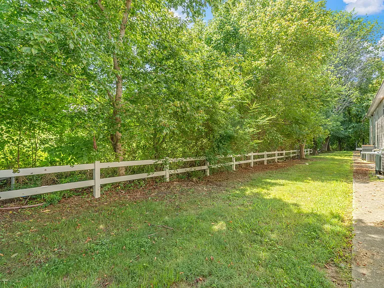 1210 Pin Oak Dr — Photo 21