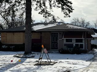 3063 Nottingham Ave, Markham, IL 60428