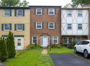 14834 Hoxton Sq, Centreville, VA 20120