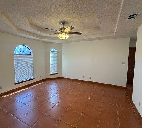 5th image of 1301 W Duranta Ave