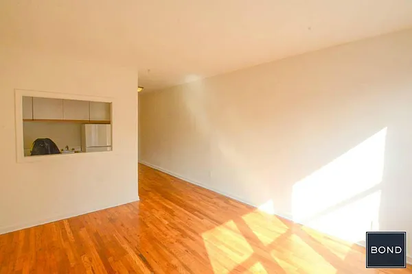 Rented by Bond New York | media 6