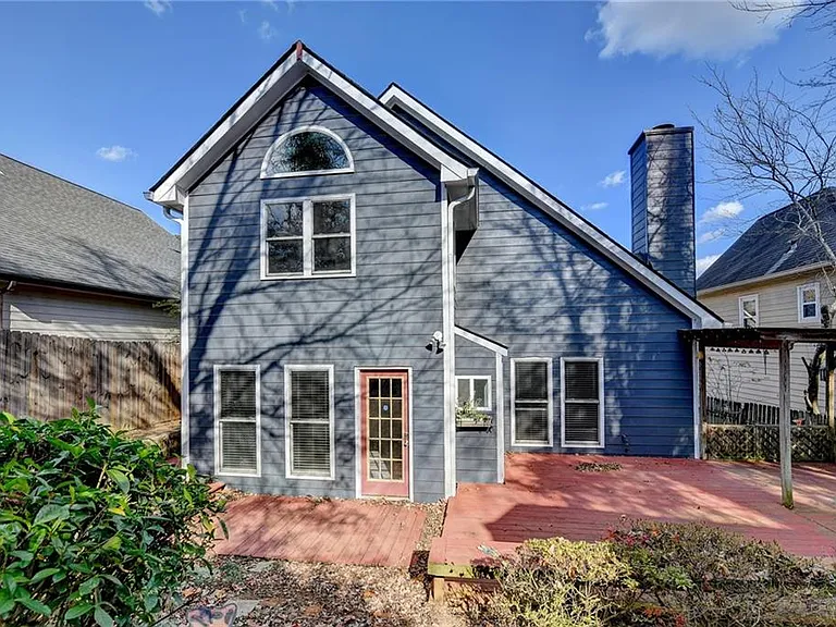1112 Ashbury Dr — Photo 56