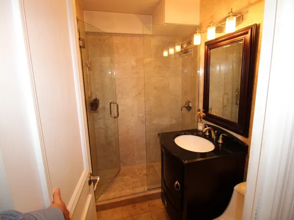 153 East 57th Street image 6 of 7