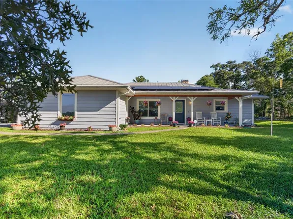 12293 Wolf Den Rd, Weeki Wachee, FL 34614