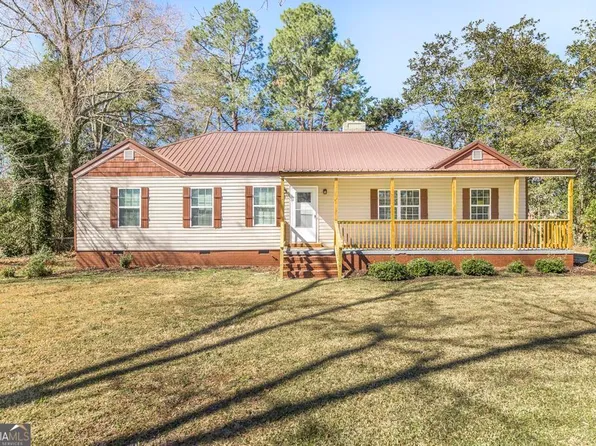 104 Lancaster St, Dublin, GA 31021