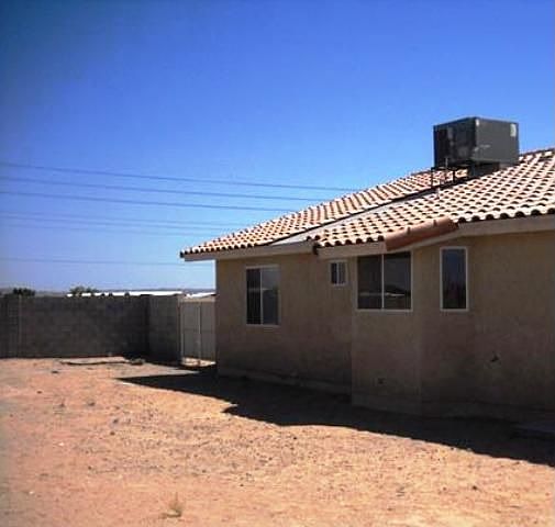 2nd image of 2424 S Alexis Dr