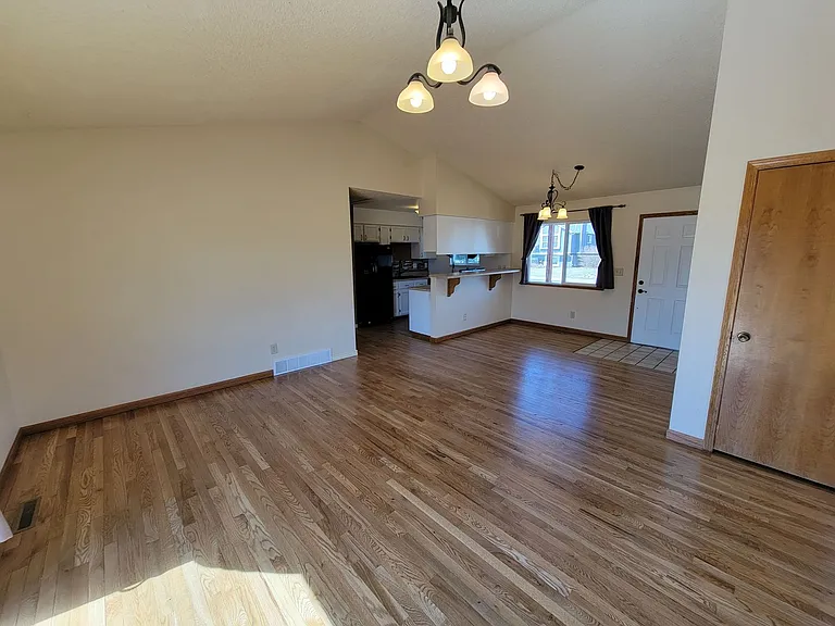2515 Baxter Pl — Photo 3