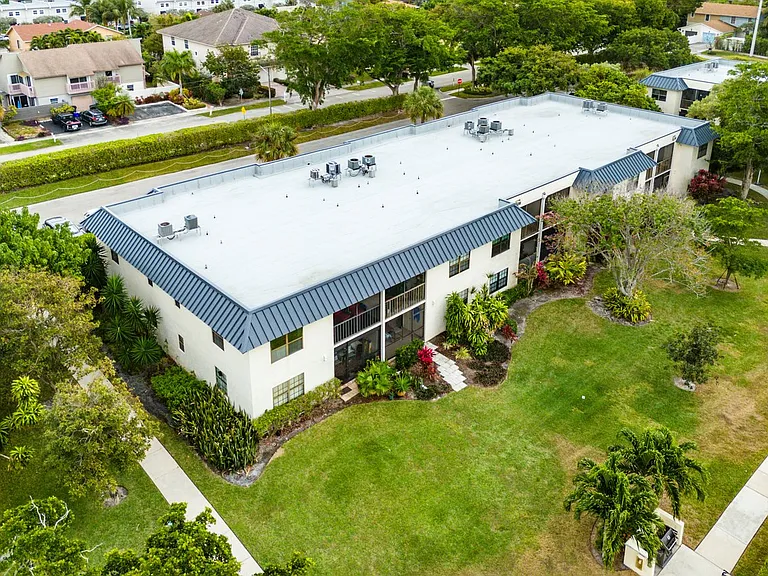 3118 Florida Blvd — Photo 25