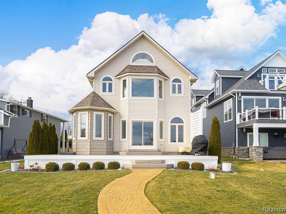 12183 Margaret Dr, Fenton, MI 48430 Zillow