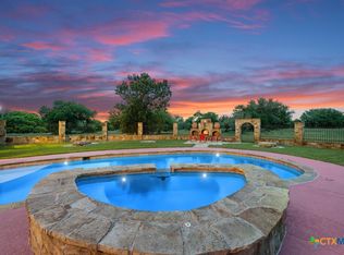 26008 Fm 963, Oakalla, TX 78608