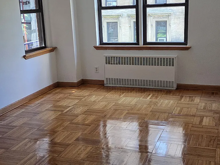 1067 Madison Ave #5D — Photo 3