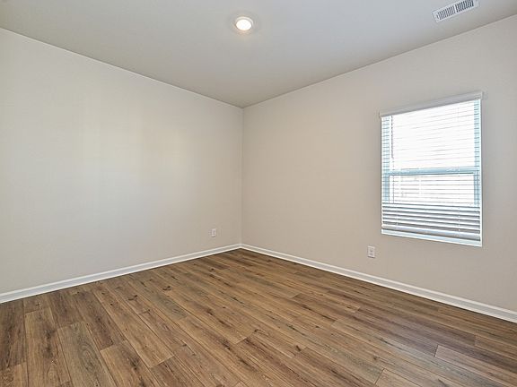 Turn the flex room into a lounge spot or dining space.