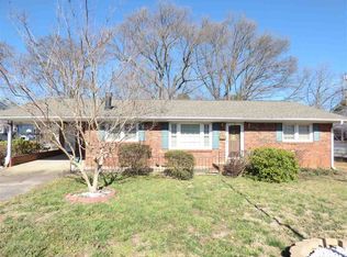 423 Magness Dr, Spartanburg, SC 29303