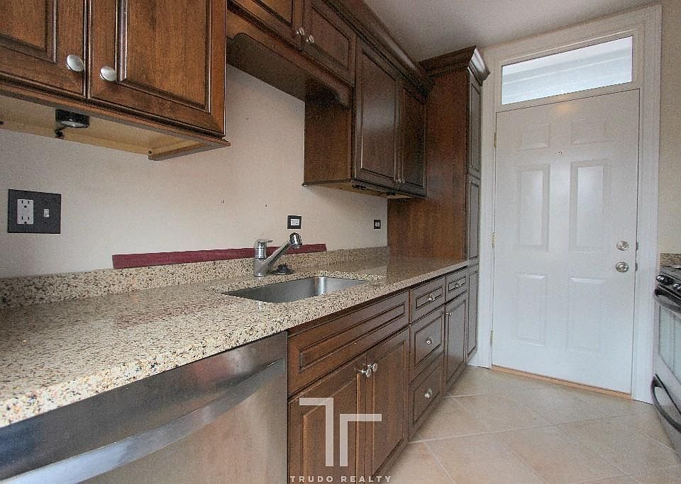 1st image of 4838 N Paulina St