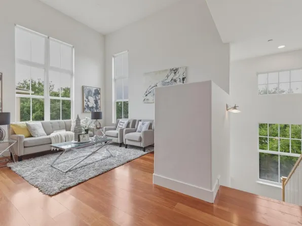 38 Silk Oak Ter, Fremont, CA 94536