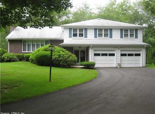 17 Pheasant Ln, Bloomfield, CT 06002