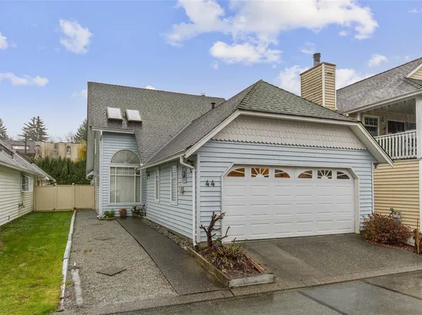 2865 Glen Dr #44, Coquitlam, BC V3B 6Y7