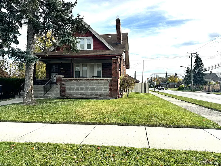 13004 Evergreen Ave — Photo 1
