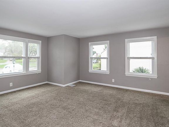 2nd image of 1397 Park Ave