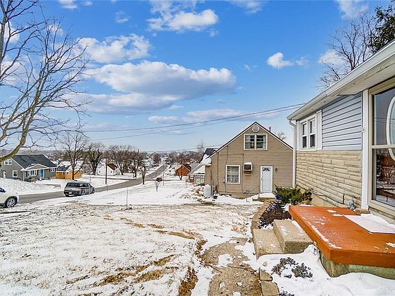 4th image of 1503 Rangeley Ave