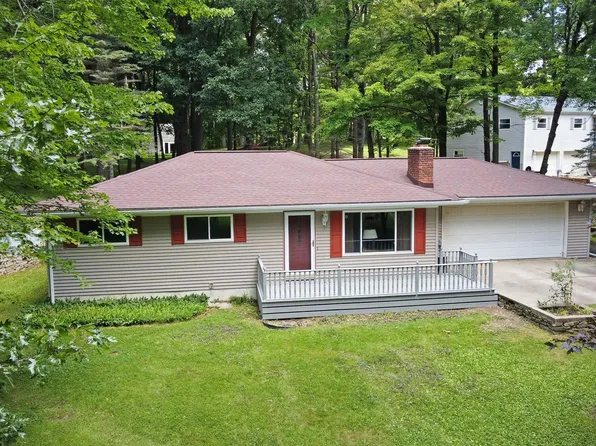 1383 Hummer Lake Rd, Ortonville, MI 48462