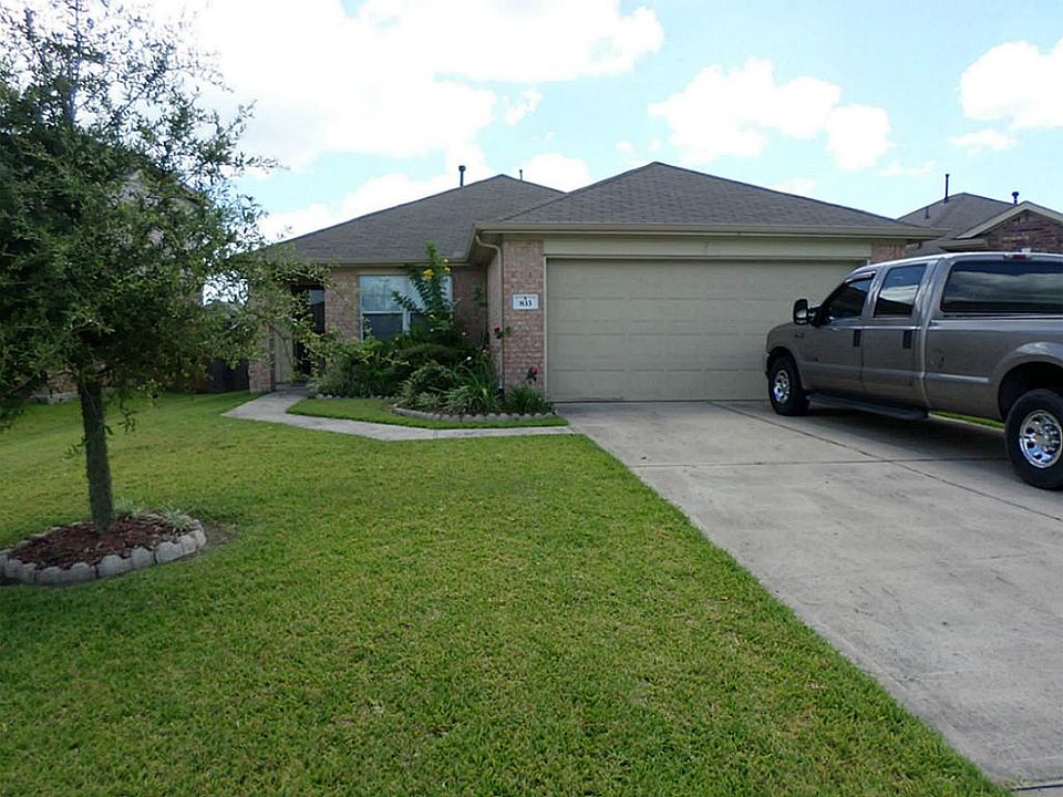 1st image of 833 Indigo Springs Ln