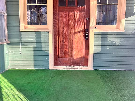 Enclosed Front Porch