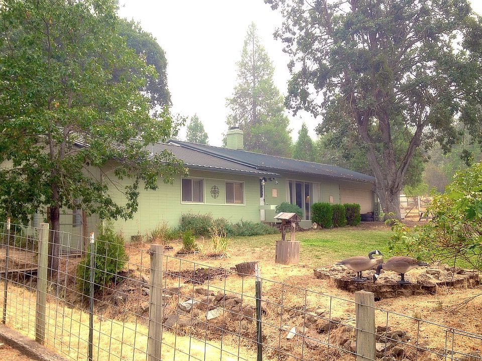 2nd image of 15 Upper Applegate Rd