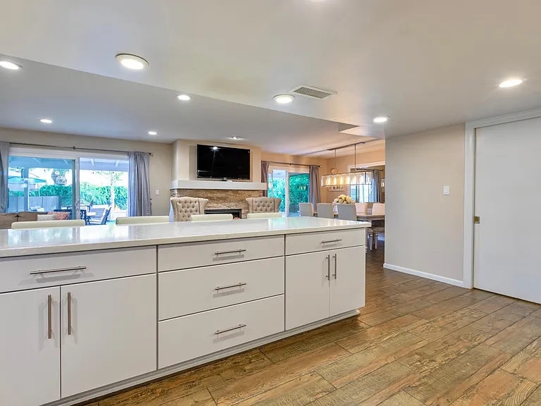 8249 E Redwing Rd — Photo 20