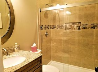 121 Hunter Ln, Savannah, GA 31405