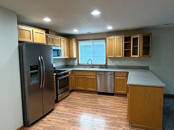 4th image of 15914 NE 91st St