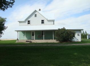 8310 76th Ave NE, Egeland, ND 58331