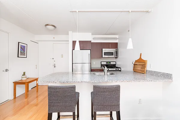 Rented by Compass | media 12