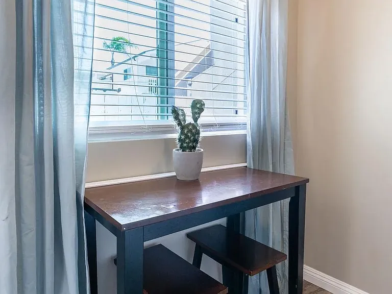 847 Beryl St — Photo 10