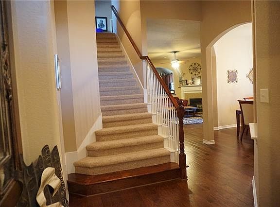 5th image of 8629 Vista Royale Dr