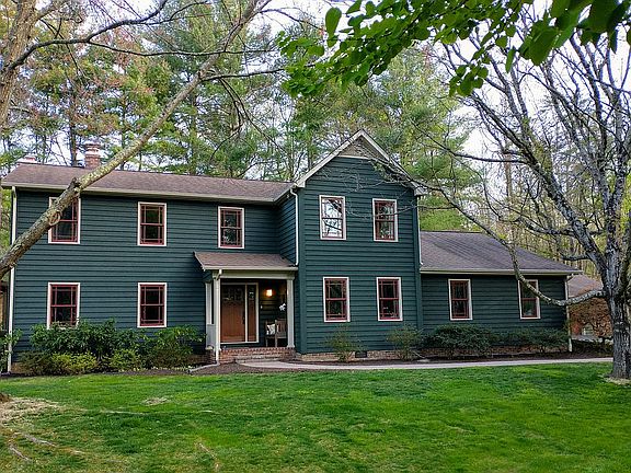 2nd image of 32 Round Hill Dr