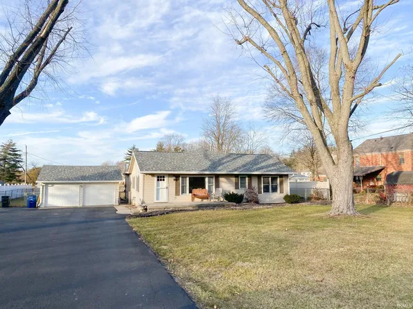 1302 W Chapel Pike, Marion, IN 46952