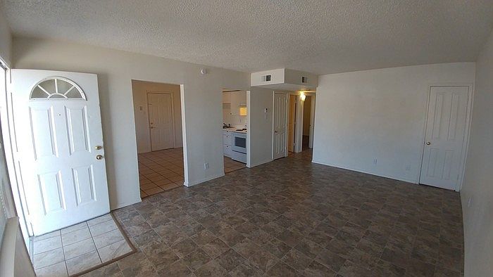 1st image of 370 Atrisco Dr SW APT 1