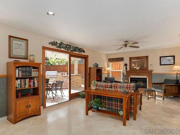4th image of 10677 Bernabe Dr