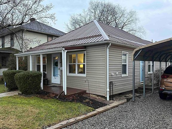 5th image of 336 Graham St